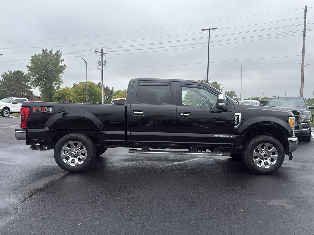 Ford F-250 SD Lariat Crew Cab 4WD 2017