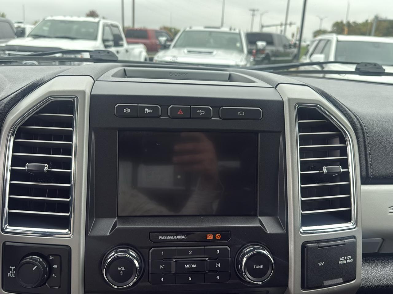 Ford F-250 SD Lariat Crew Cab 4WD 2017