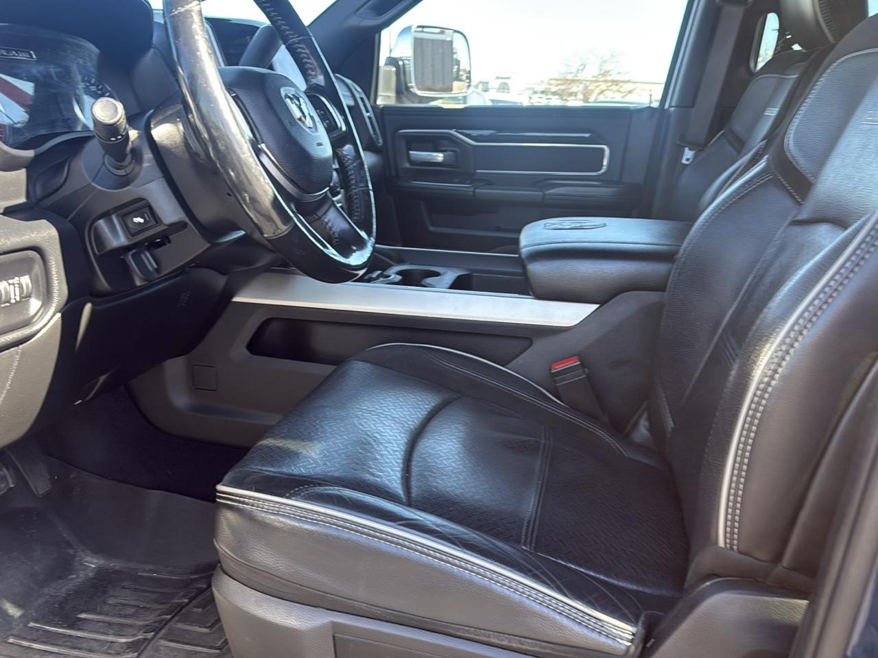RAM 3500 Laramie Crew Cab LWB 4WD 2019