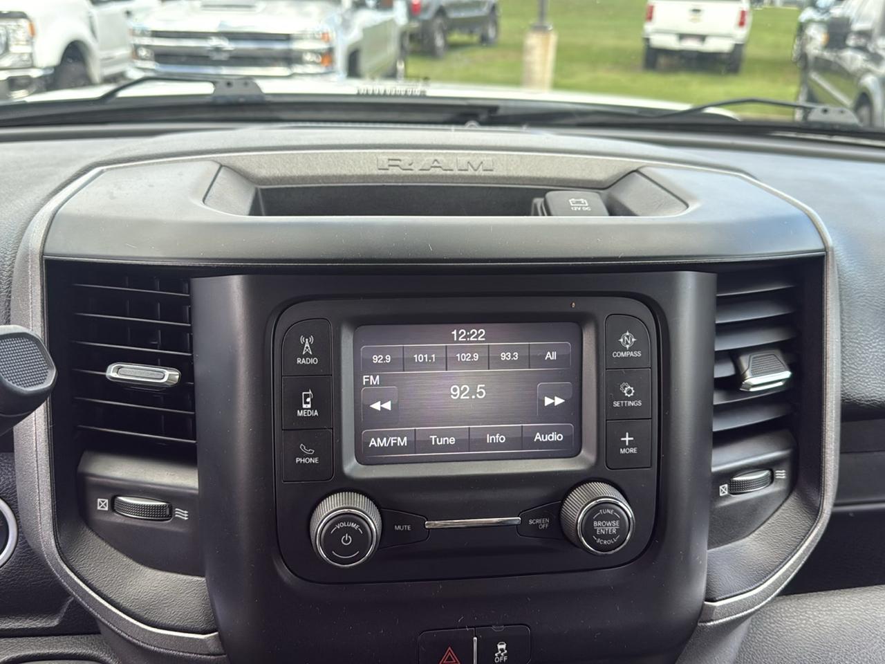 RAM 2500 Tradesman Crew Cab 4WD 2021
