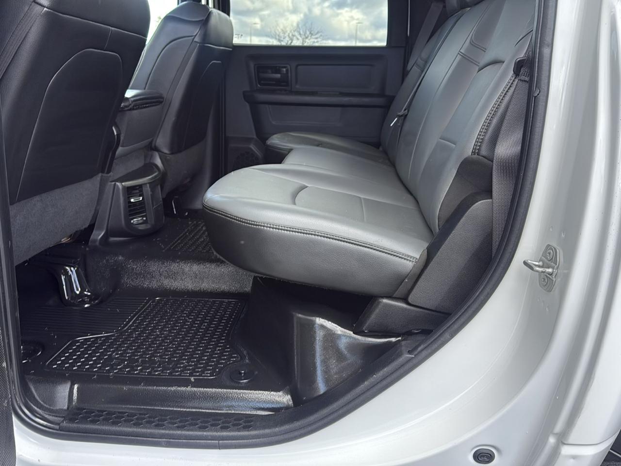 RAM 2500 Tradesman Crew Cab 4WD 2021
