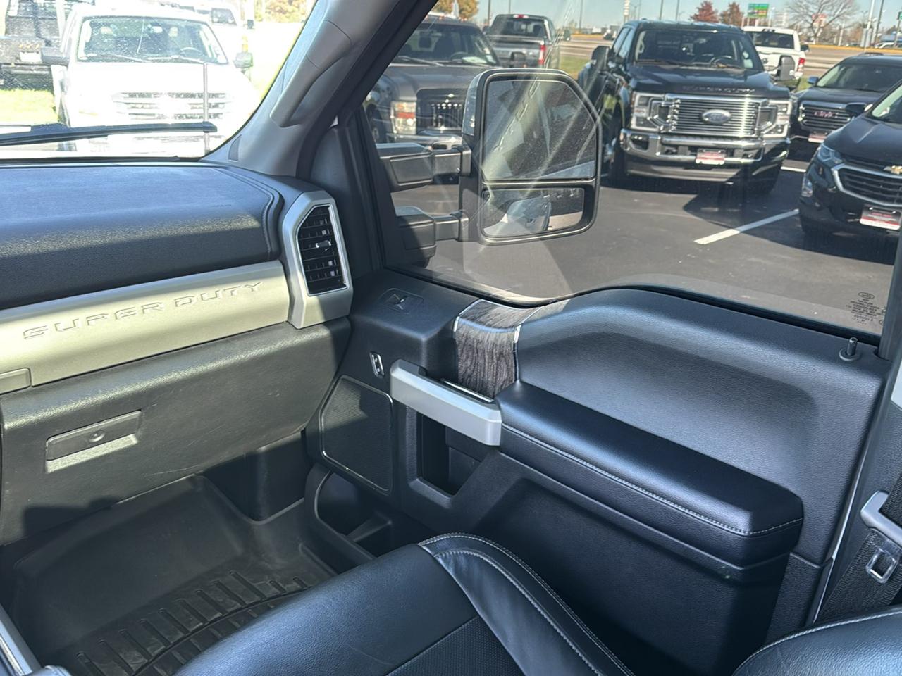 Ford Super Duty F-250 SRW Lariat 4WD Crew Cab 6.75' Box 2019