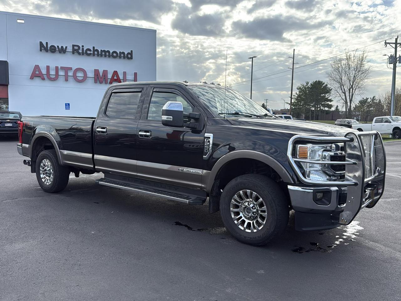 Ford Super Duty F-250 SRW Lariat 4WD Crew Cab 8' Box 2021