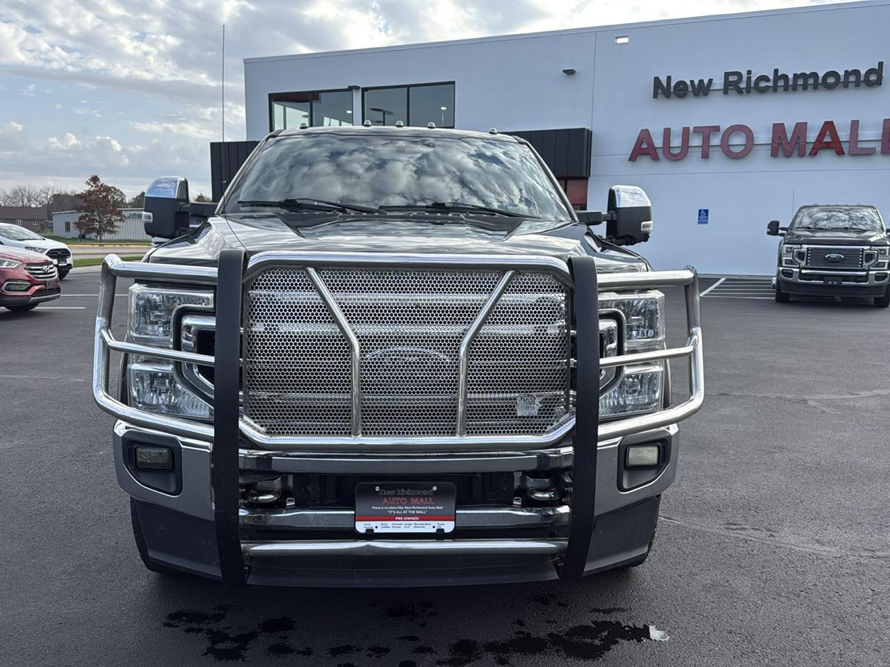 Ford Super Duty F-250 SRW Lariat 4WD Crew Cab 8' Box 2021