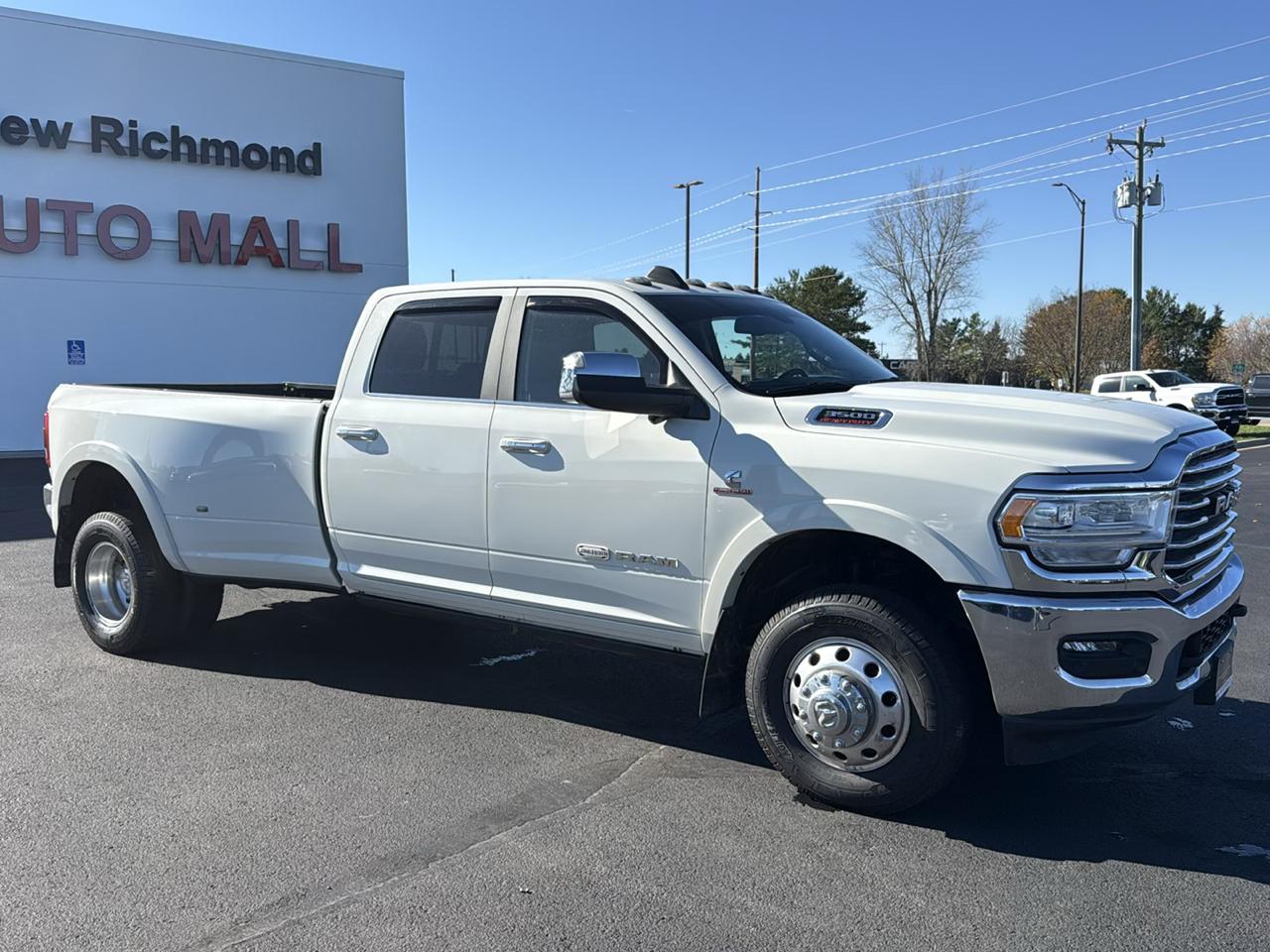 RAM 3500 Longhorn 4x4 Crew Cab 8' Box 2021