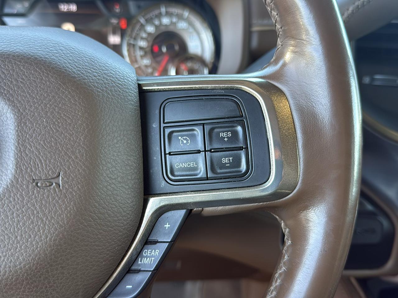 RAM 3500 Longhorn 4x4 Crew Cab 8' Box 2021