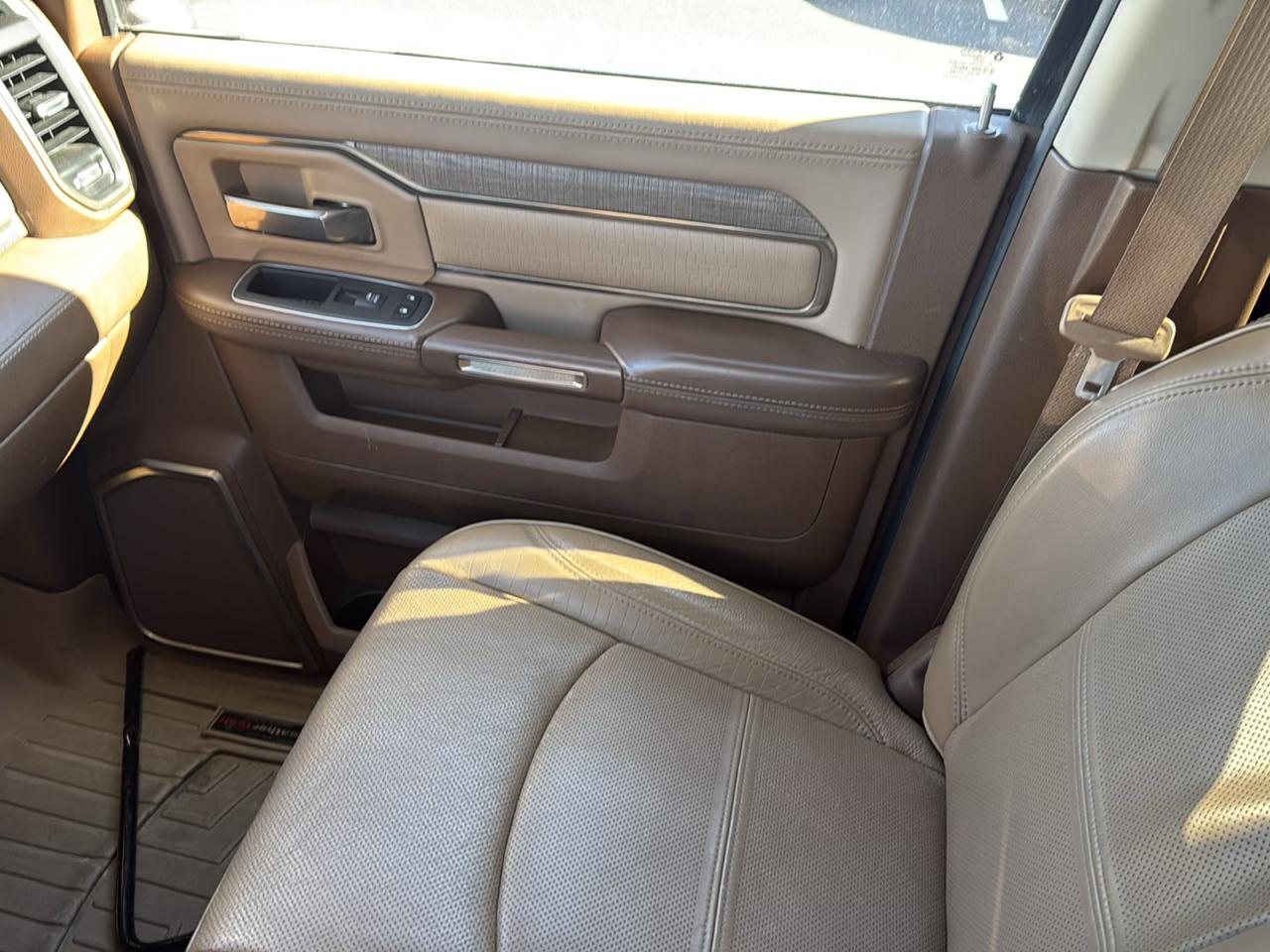 RAM 3500 Longhorn 4x4 Crew Cab 8' Box 2021