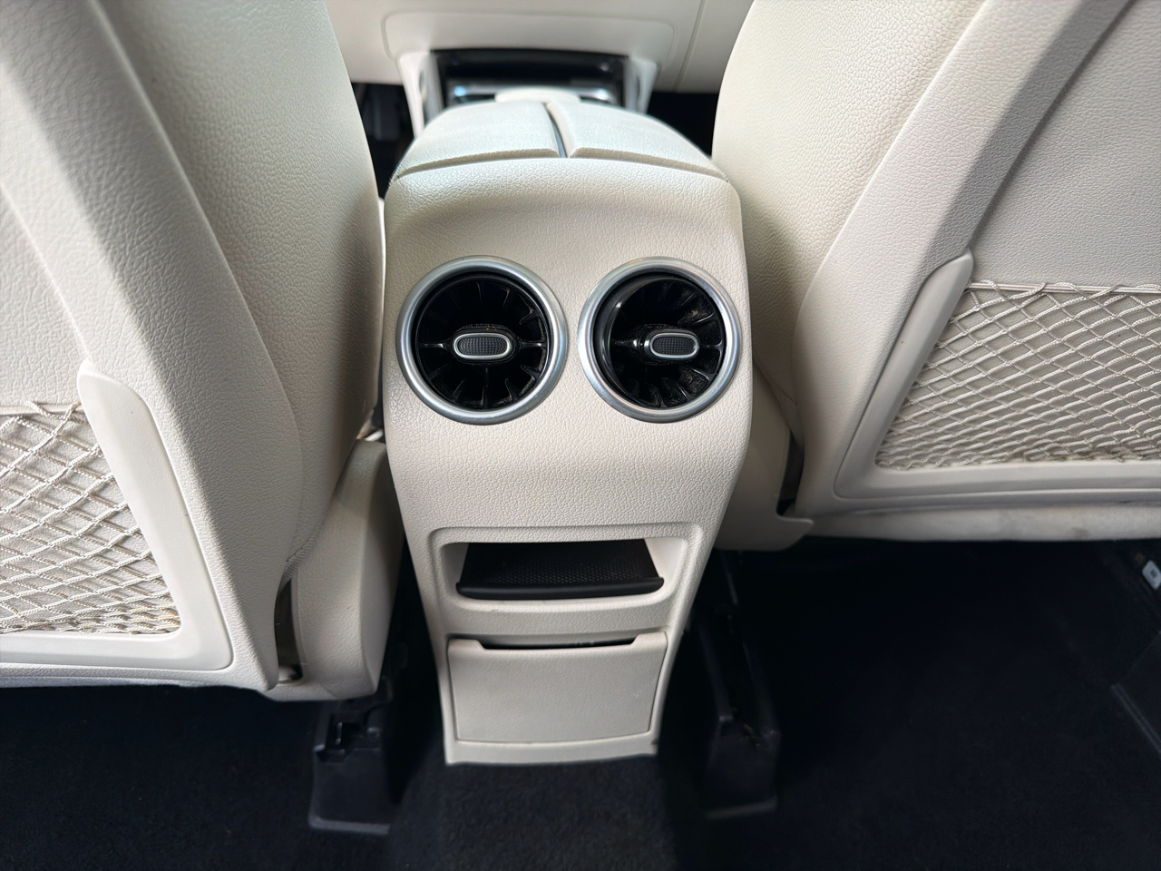 Mercedes-Benz GLB-Class GLB 250 2022