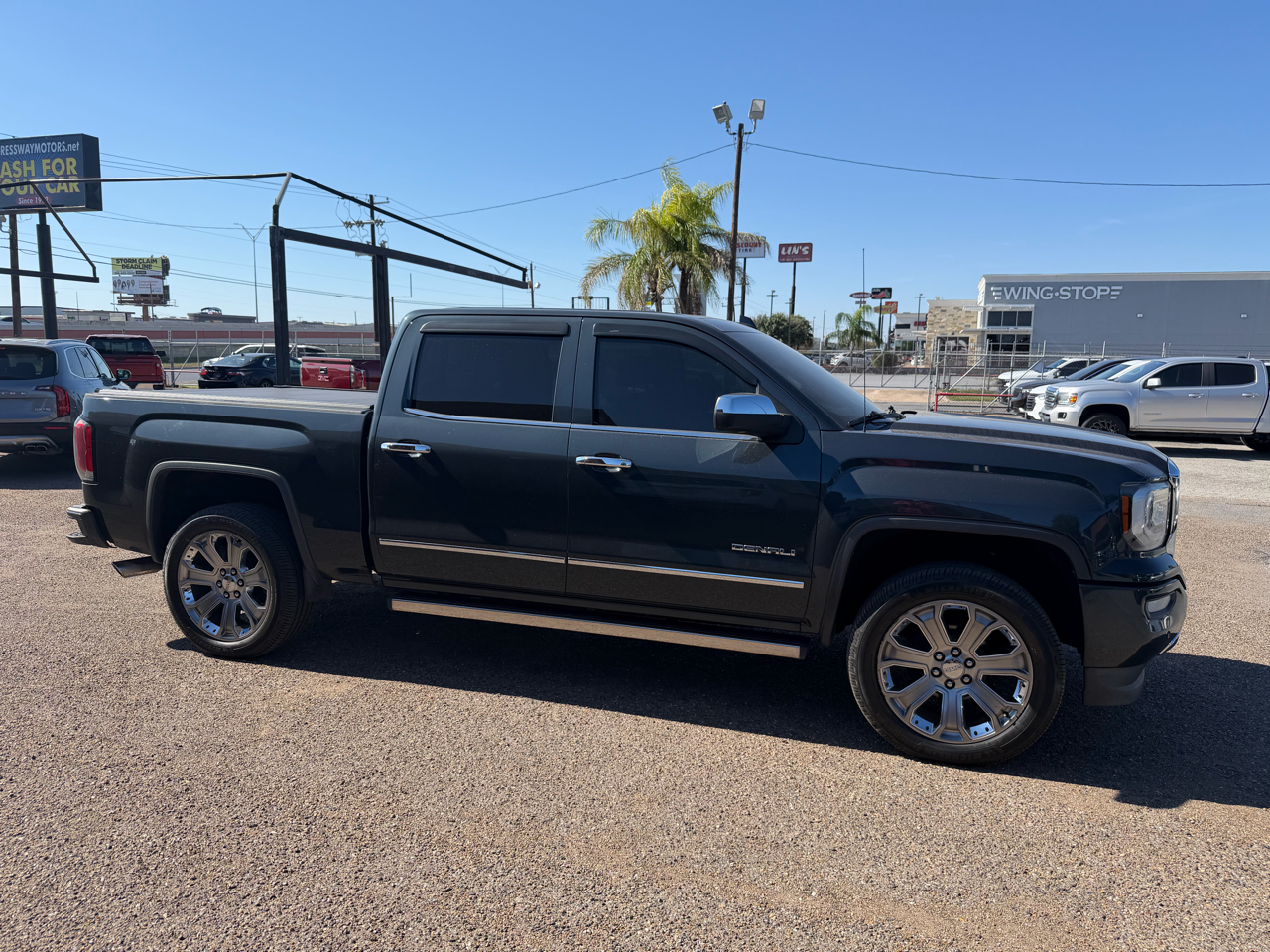 GMC Sierra 1500 Denali Crew Cab Short Box 4WD 2017