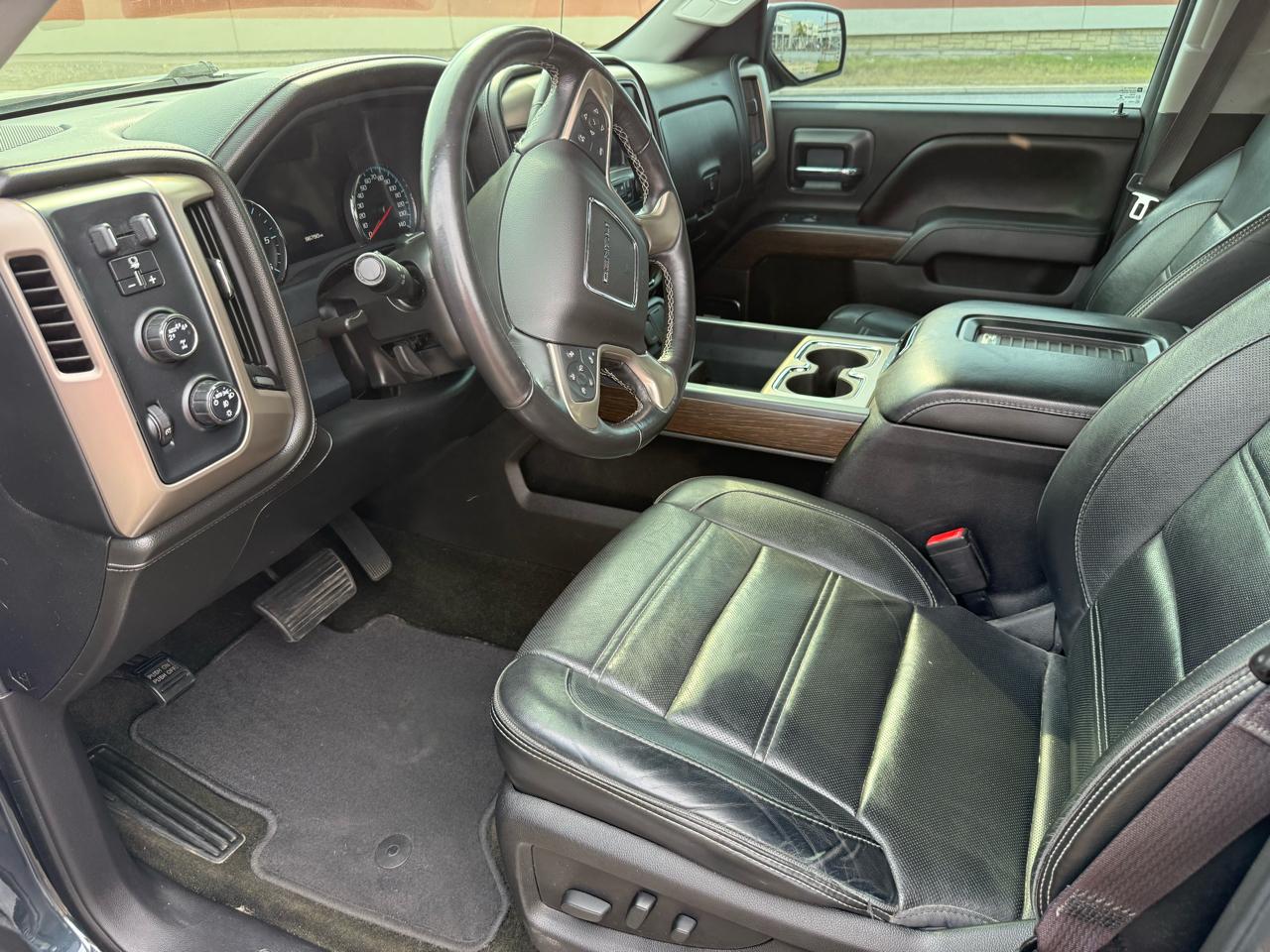 GMC Sierra 1500 Denali Crew Cab Short Box 4WD 2017