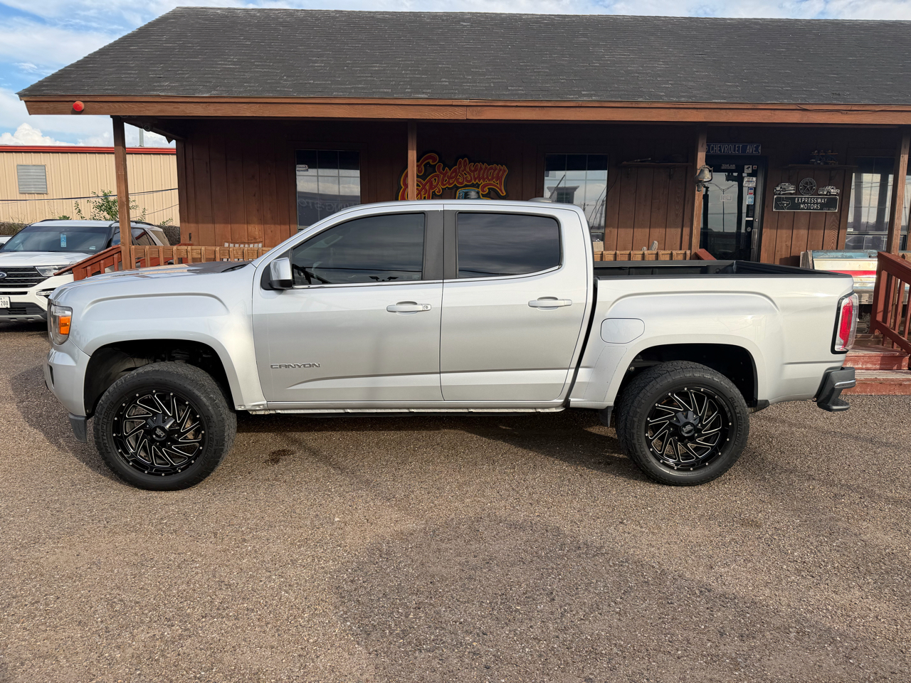 GMC Canyon SLE Crew Cab 2WD 2017