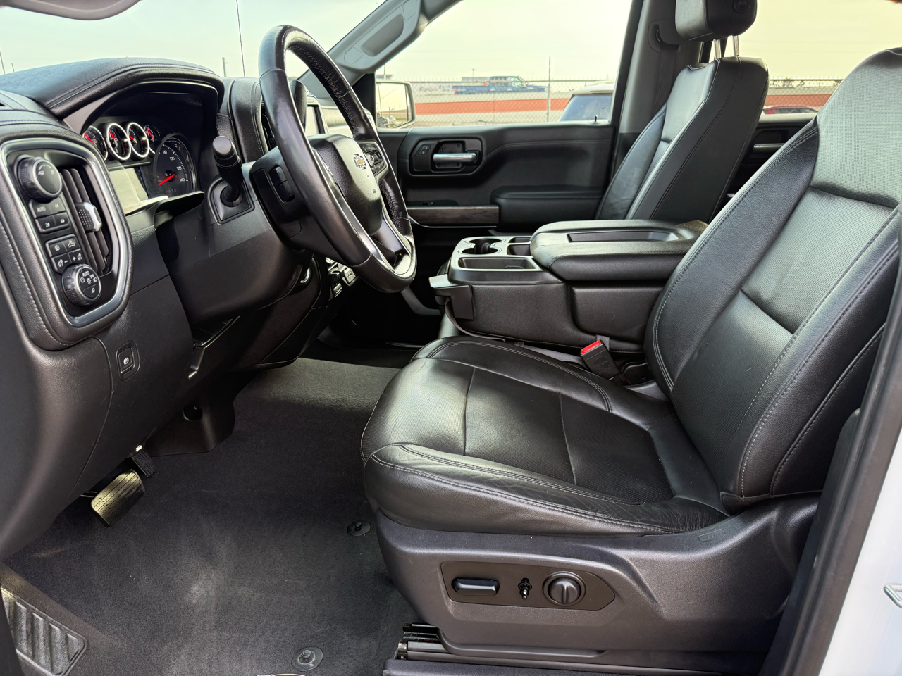 Chevrolet Silverado 1500 4WD Crew Cab 143.5" LTZ 2019