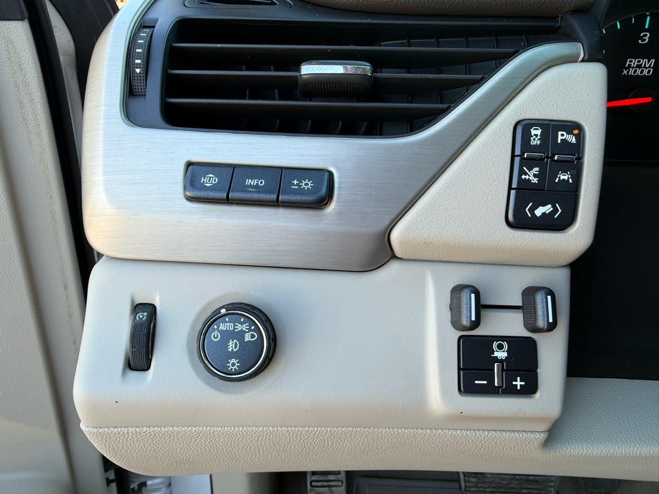 GMC Yukon XL Denali 2WD 2020