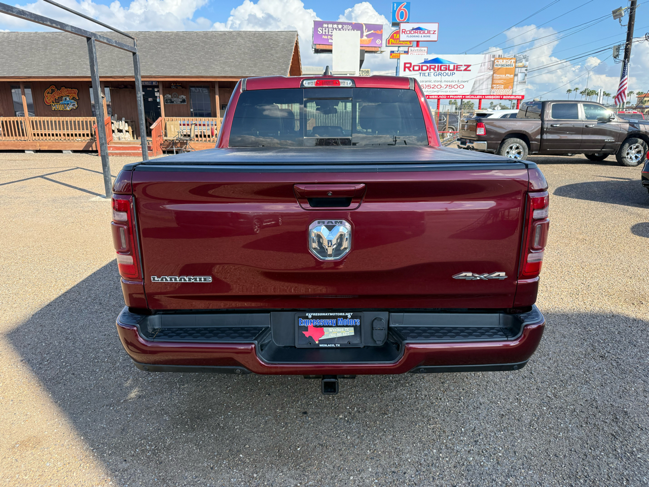 RAM 1500 Laramie Crew Cab SWB 4WD 2019