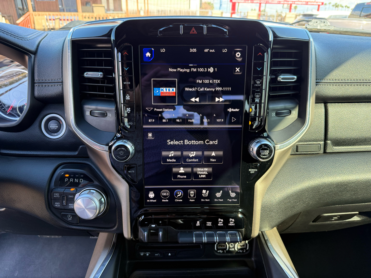 RAM 1500 Laramie Crew Cab SWB 4WD 2019