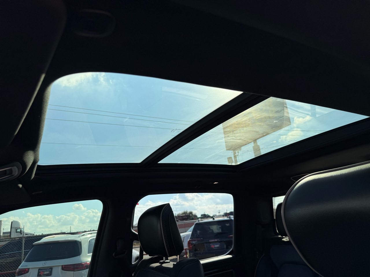 RAM 1500 Laramie Crew Cab SWB 4WD 2019