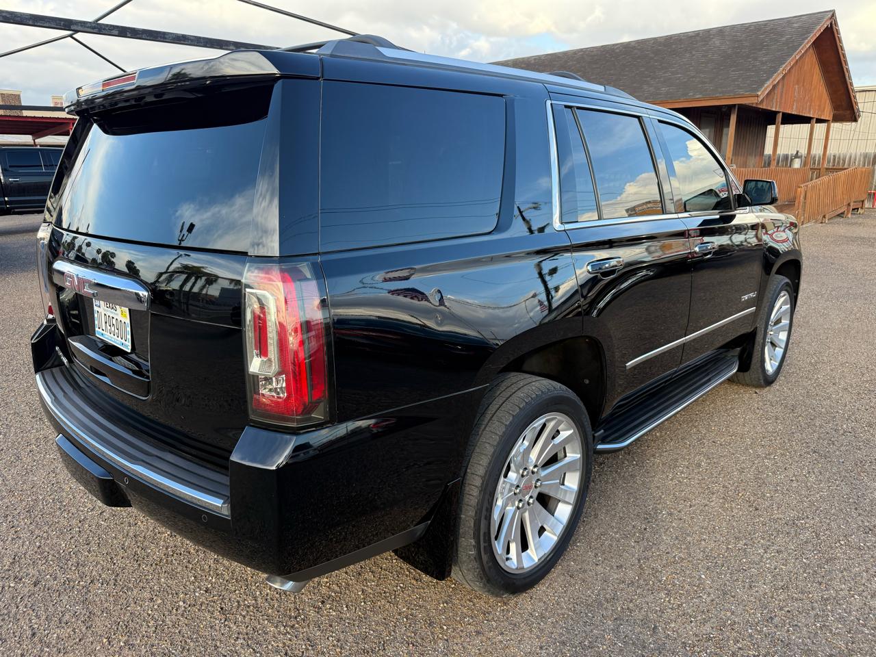 GMC Yukon Denali 2WD 2017