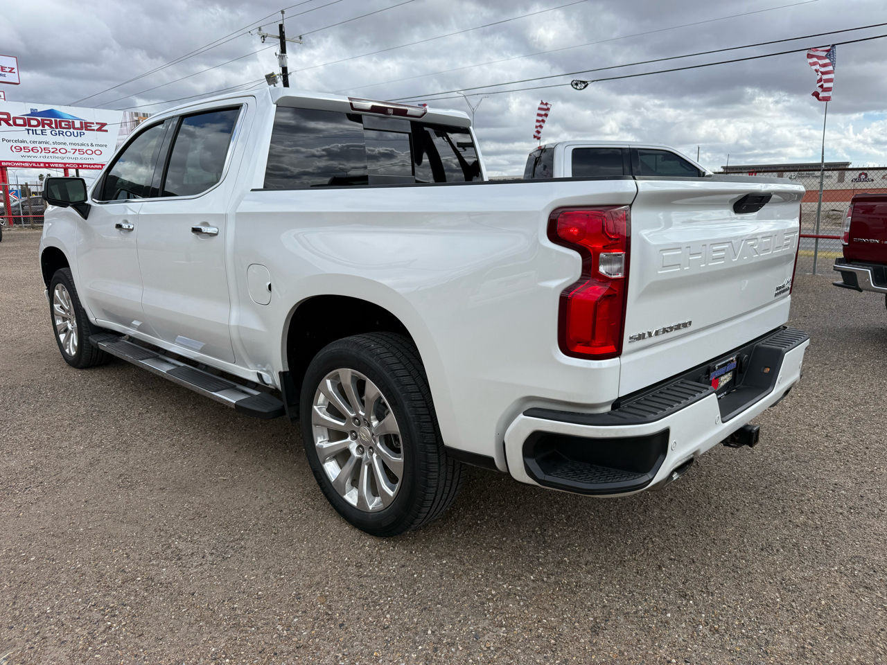 Chevrolet Silverado 1500 High Country Crew Cab 4WD SWB 2019