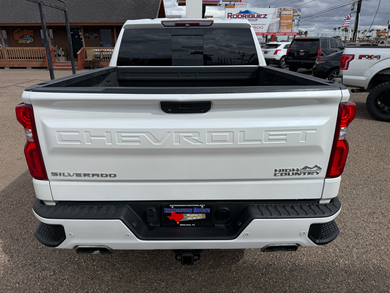 Chevrolet Silverado 1500 High Country Crew Cab 4WD SWB 2019