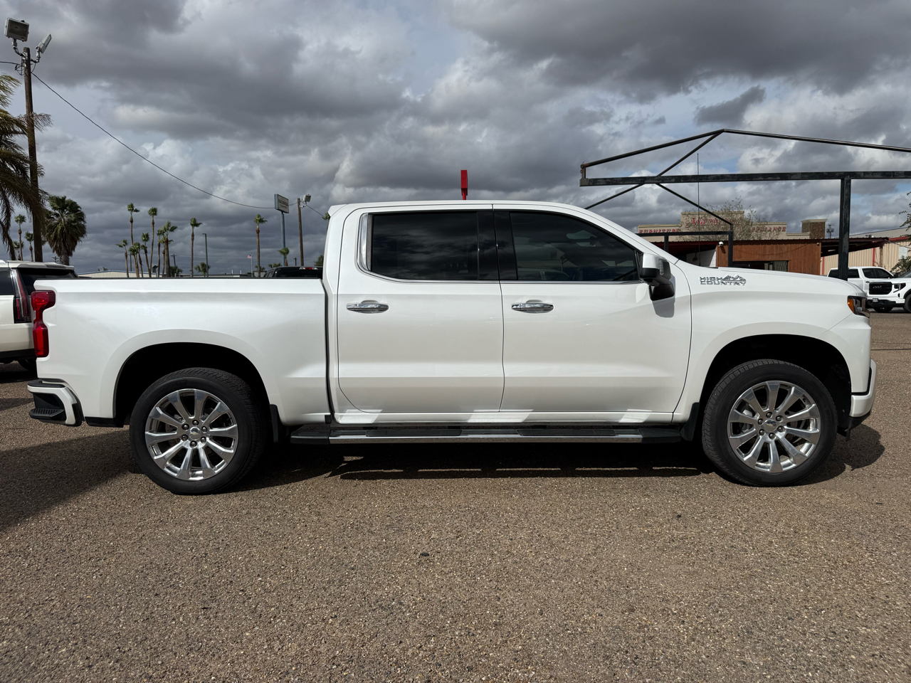 Chevrolet Silverado 1500 High Country Crew Cab 4WD SWB 2019