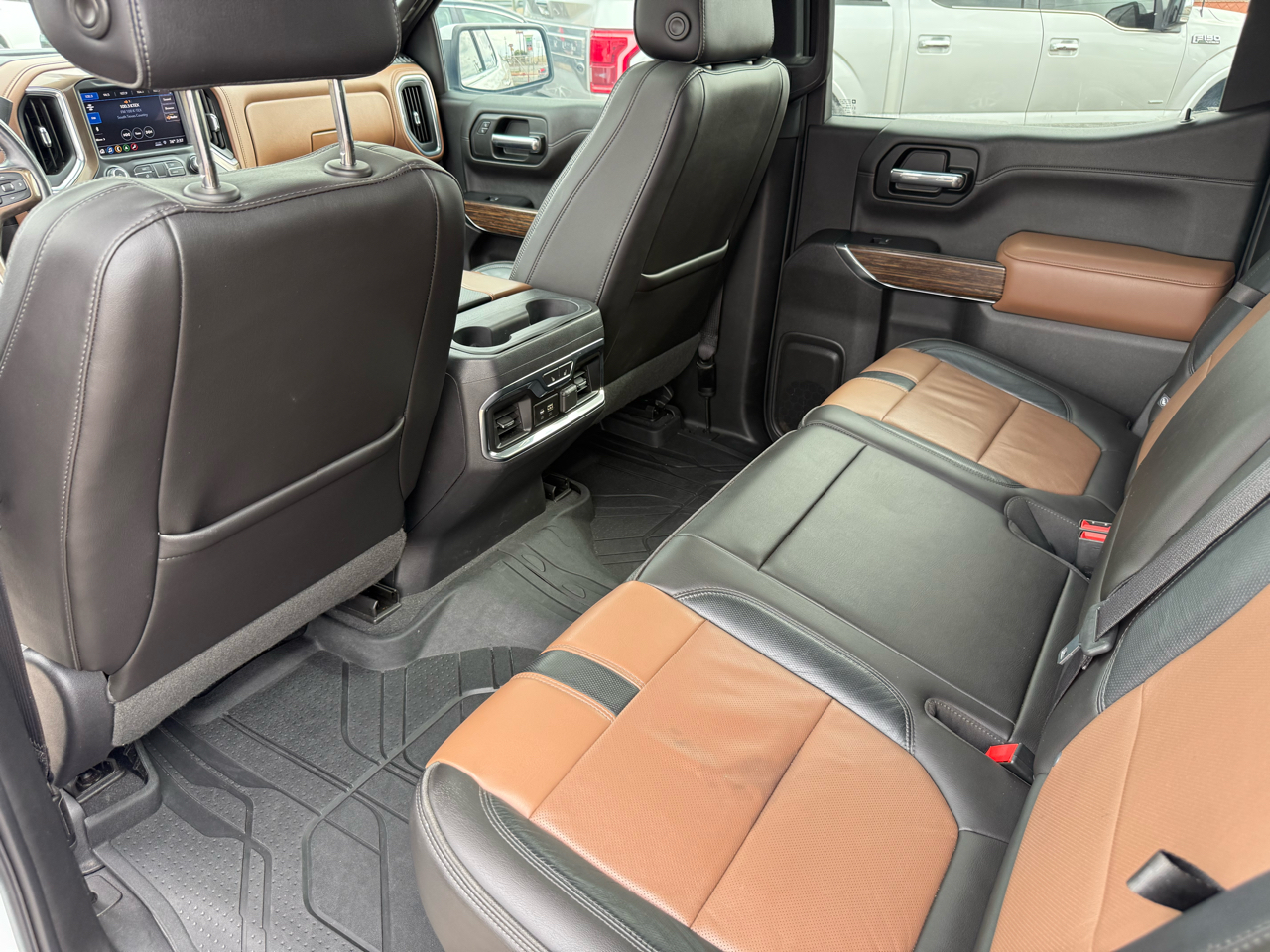 Chevrolet Silverado 1500 High Country Crew Cab 4WD SWB 2019