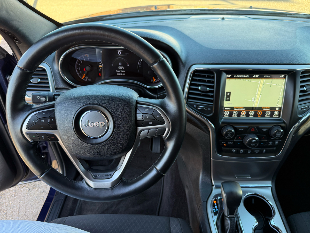 Jeep Grand Cherokee Laredo 2WD 2018