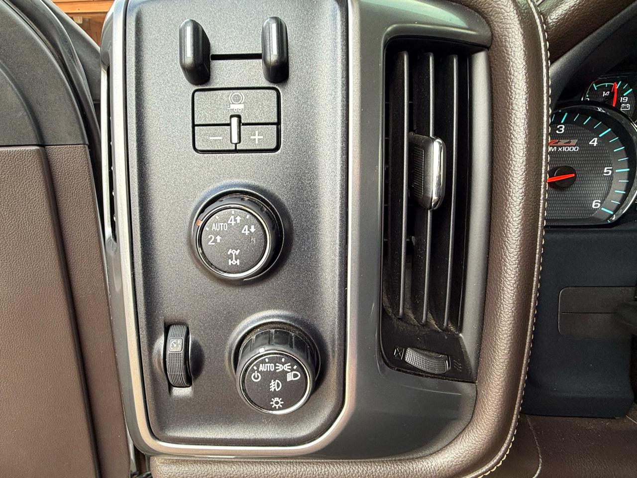 Chevrolet Silverado 1500 4WD Crew Cab 143.5" LTZ w/2LZ 2016