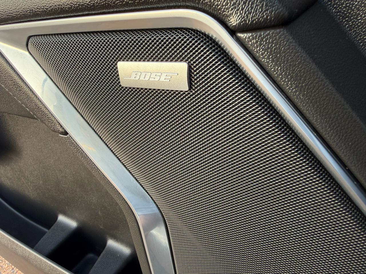 GMC Sierra 1500 4WD Crew Cab 143.5" SLT 2023