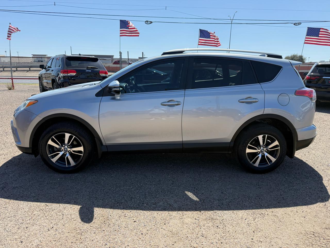 Toyota RAV4 XLE FWD 2018