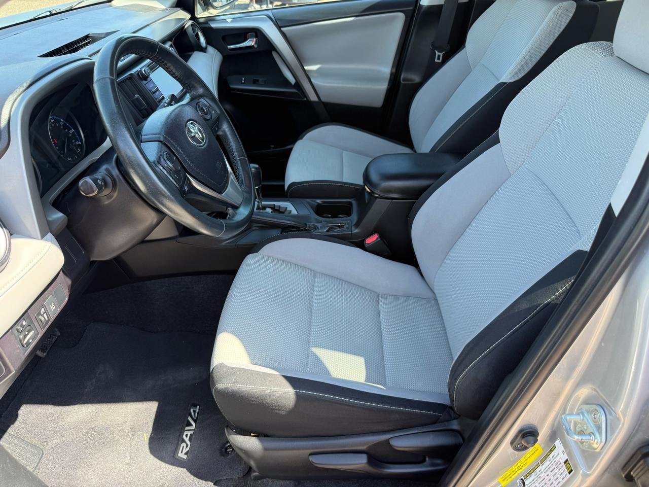 Toyota RAV4 XLE FWD 2018