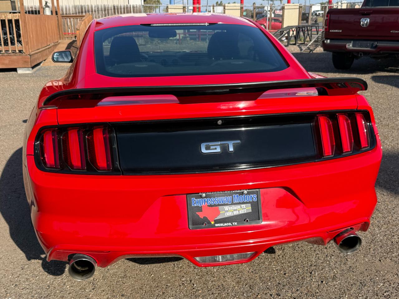 Ford Mustang GT Premium Coupe 2016