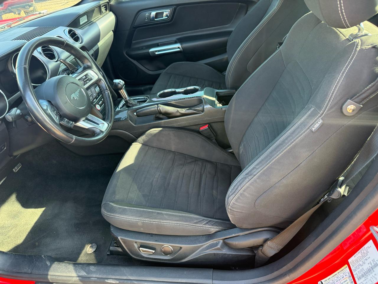 Ford Mustang GT Premium Coupe 2016