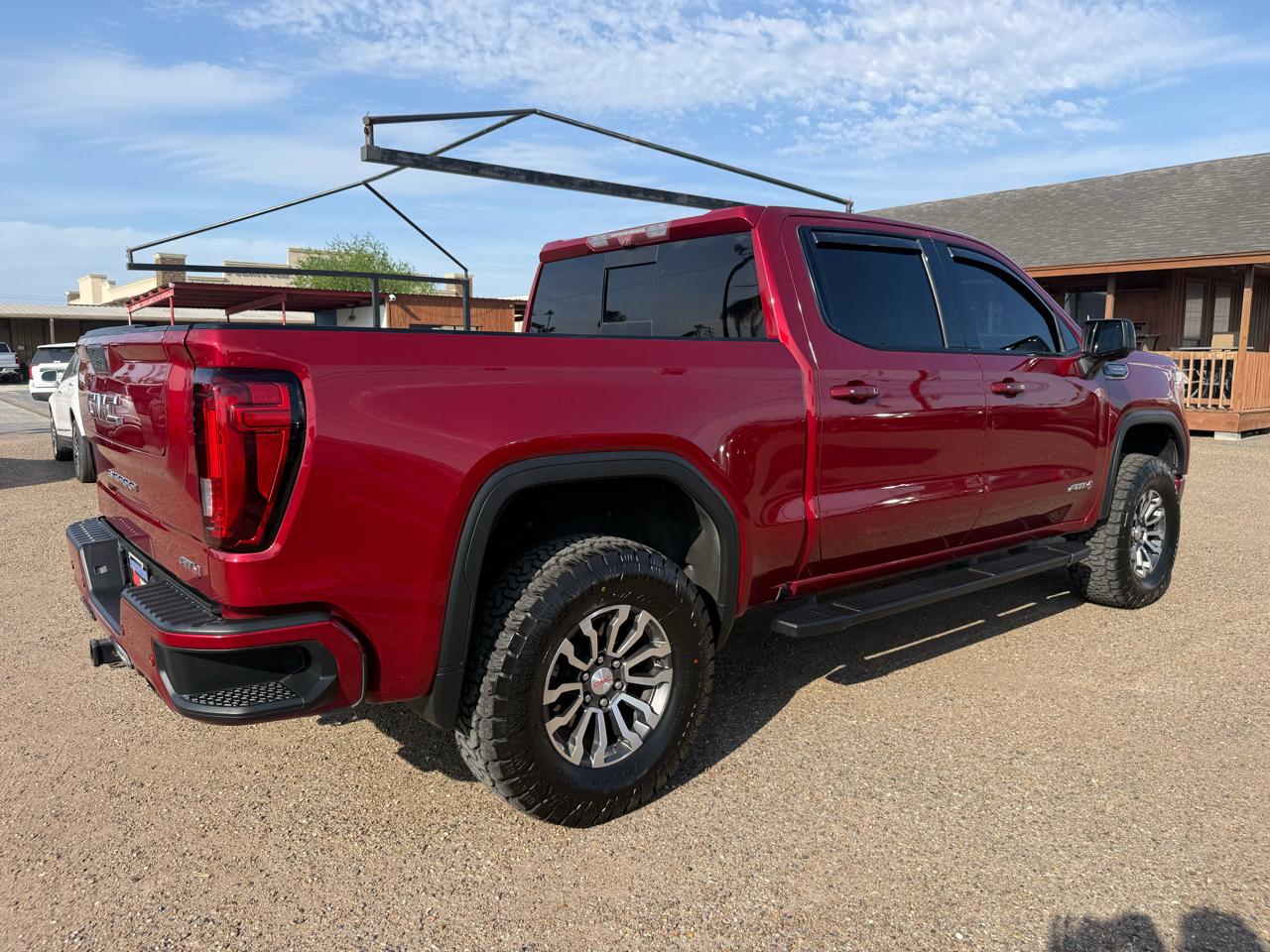 GMC Sierra 1500 AT4 Crew Cab Short Box 4WD 2020