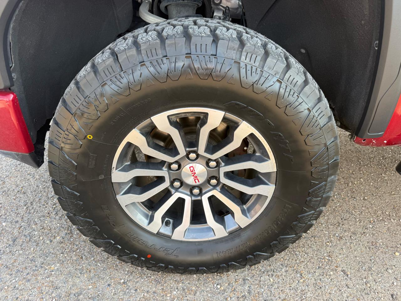 GMC Sierra 1500 AT4 Crew Cab Short Box 4WD 2020