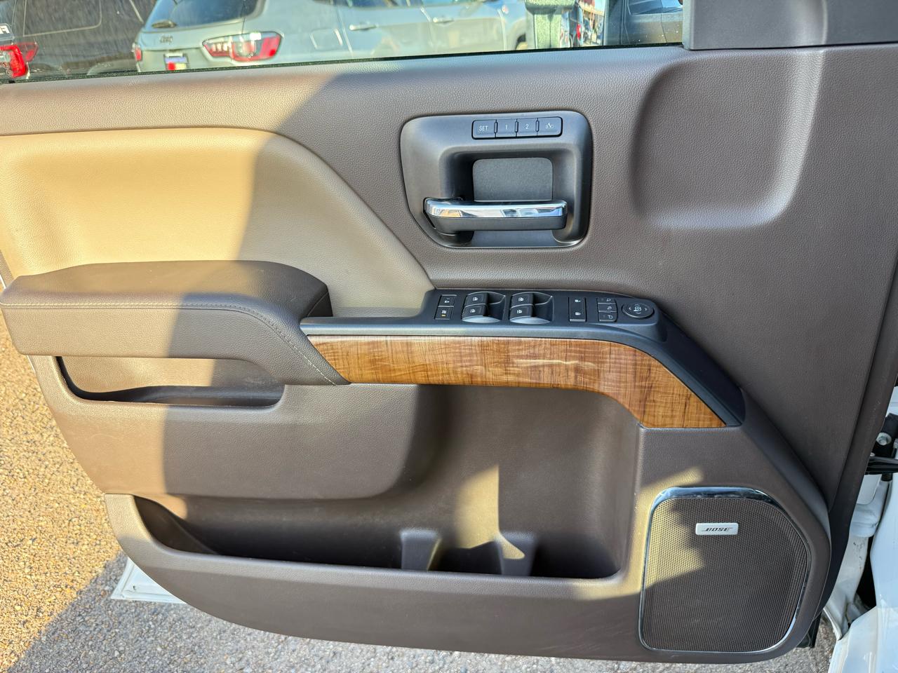 GMC Sierra 1500 4WD Crew Cab 143.5" SLT 2017