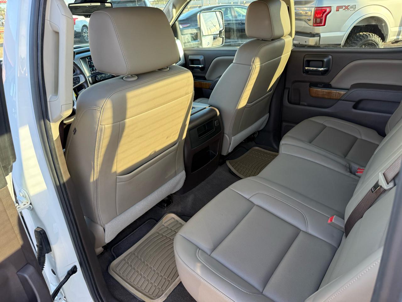 GMC Sierra 1500 4WD Crew Cab 143.5" SLT 2017