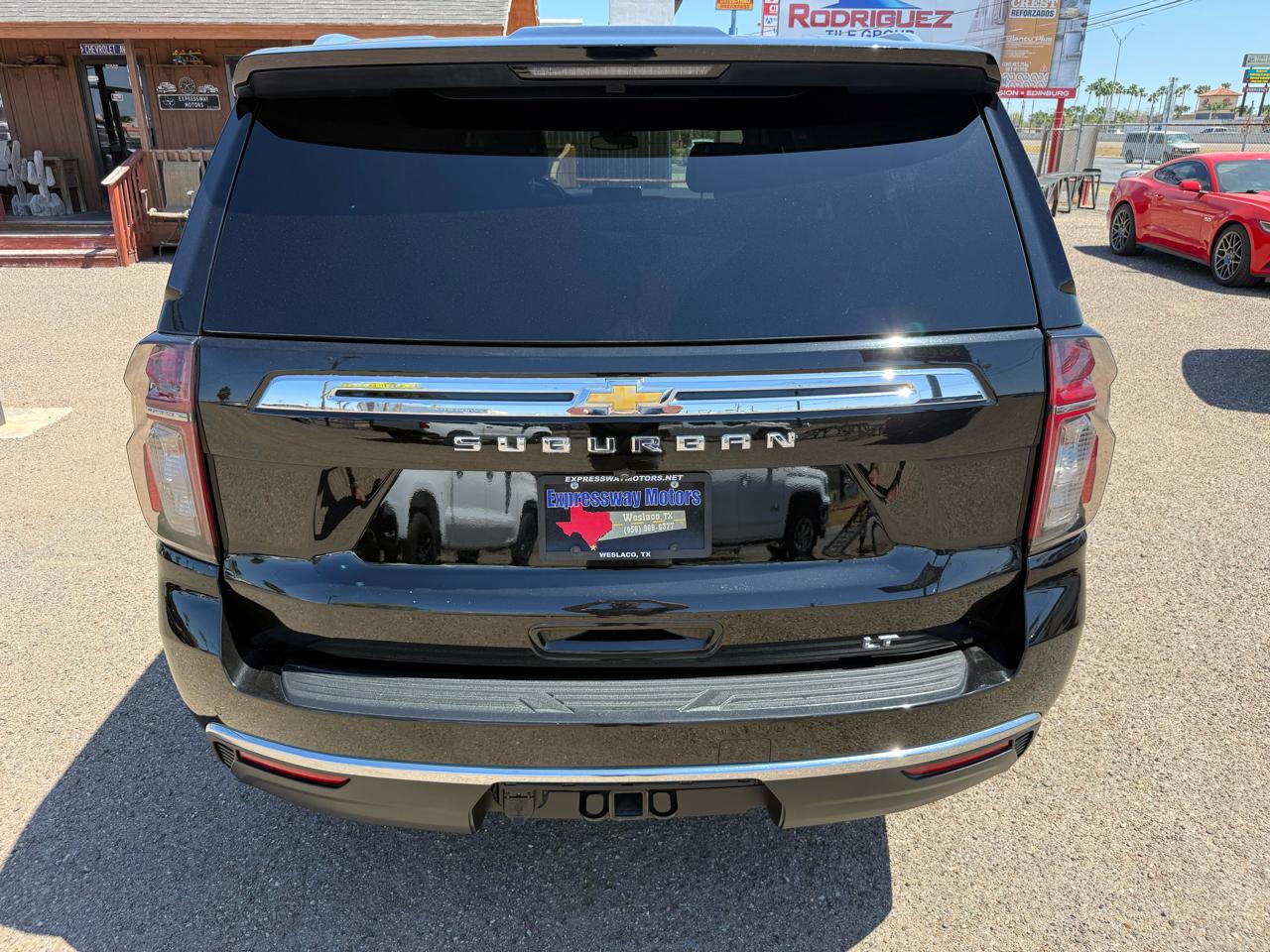 Chevrolet Suburban LT 2WD 2023