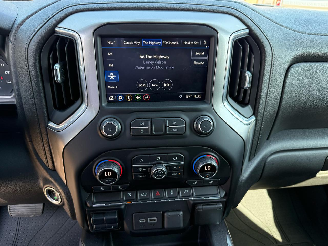 Chevrolet Silverado 1500 4WD Crew Cab 147" RST 2019