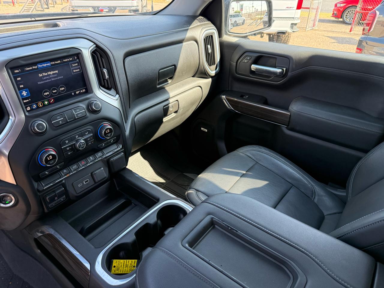 Chevrolet Silverado 1500 4WD Crew Cab 147" RST 2019