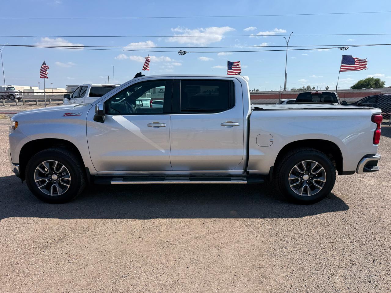 Chevrolet Silverado 1500 1LT Crew Cab 4WD 2021