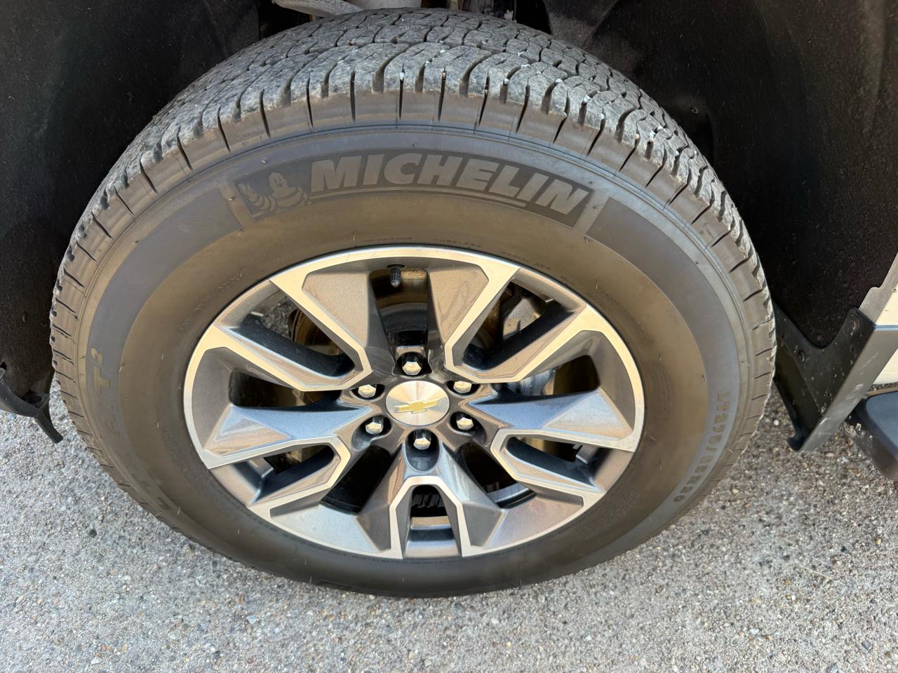 Chevrolet Silverado 1500 1LT Crew Cab 4WD 2021