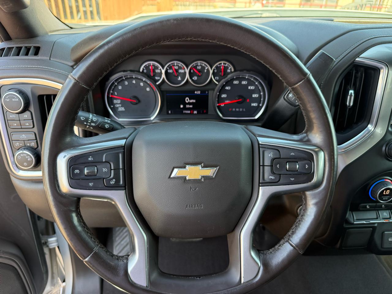 Chevrolet Silverado 1500 1LT Crew Cab 4WD 2021