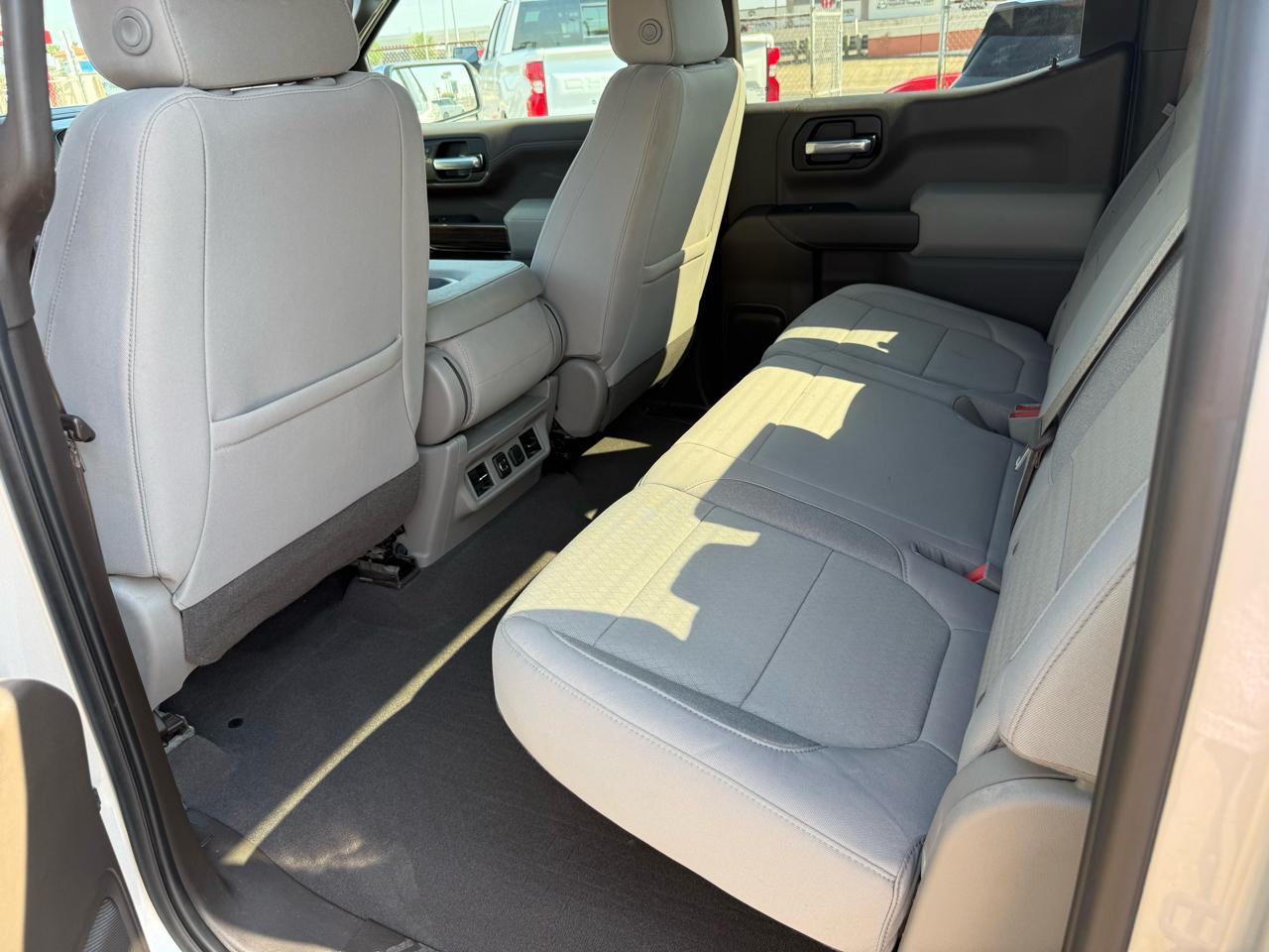 Chevrolet Silverado 1500 1LT Crew Cab 4WD 2021