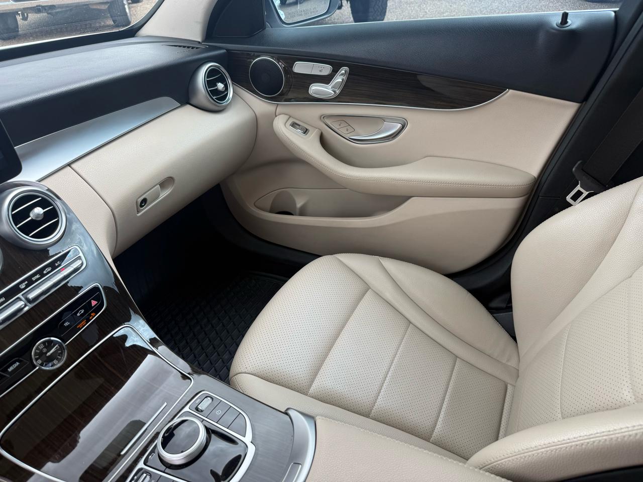 Mercedes-Benz C-Class C300 Sedan 2020