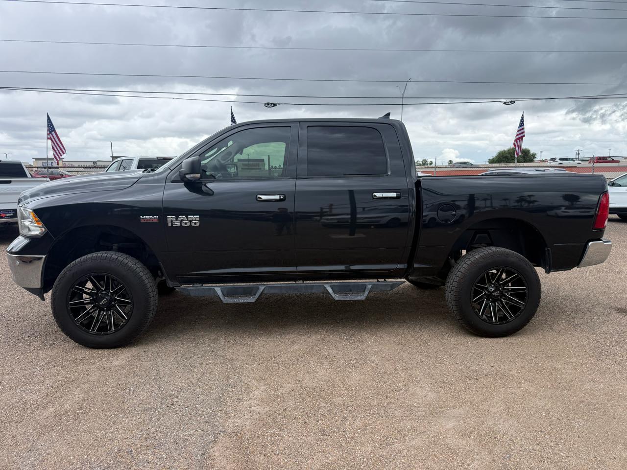 RAM 1500 SLT Crew Cab SWB 4WD 2018