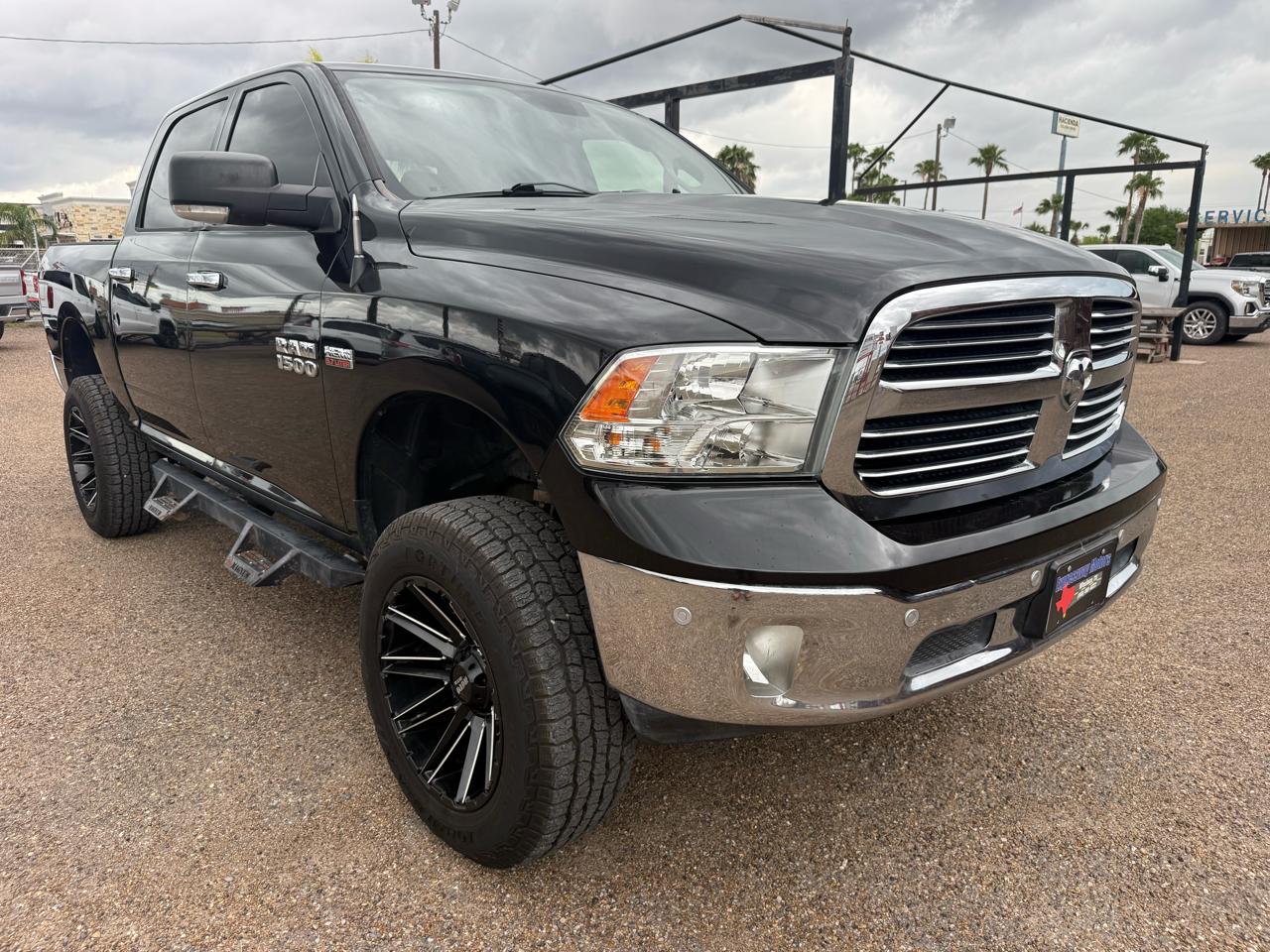 RAM 1500 SLT Crew Cab SWB 4WD 2018