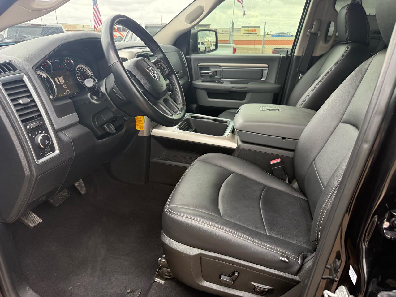 RAM 1500 SLT Crew Cab SWB 4WD 2018