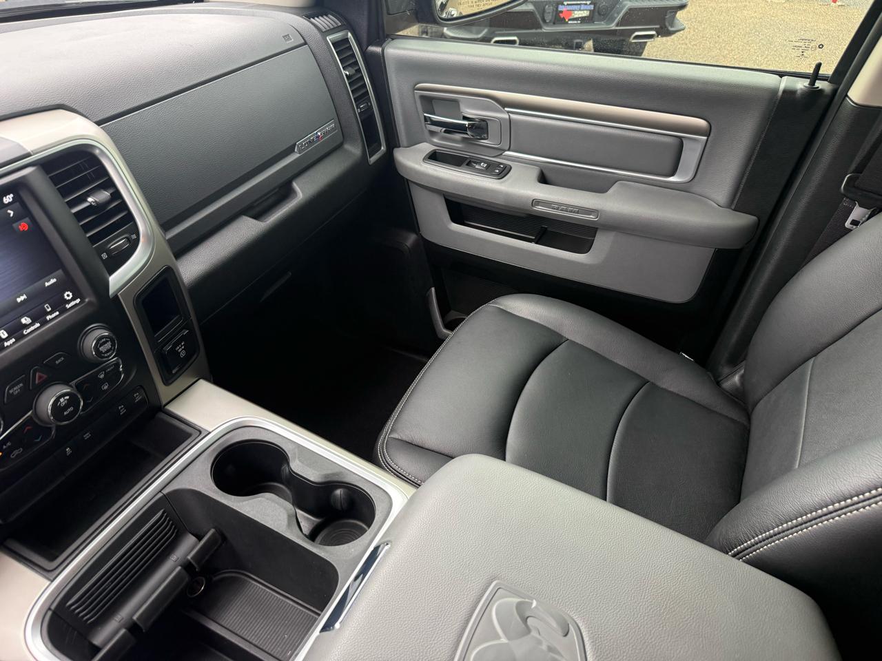 RAM 1500 SLT Crew Cab SWB 4WD 2018