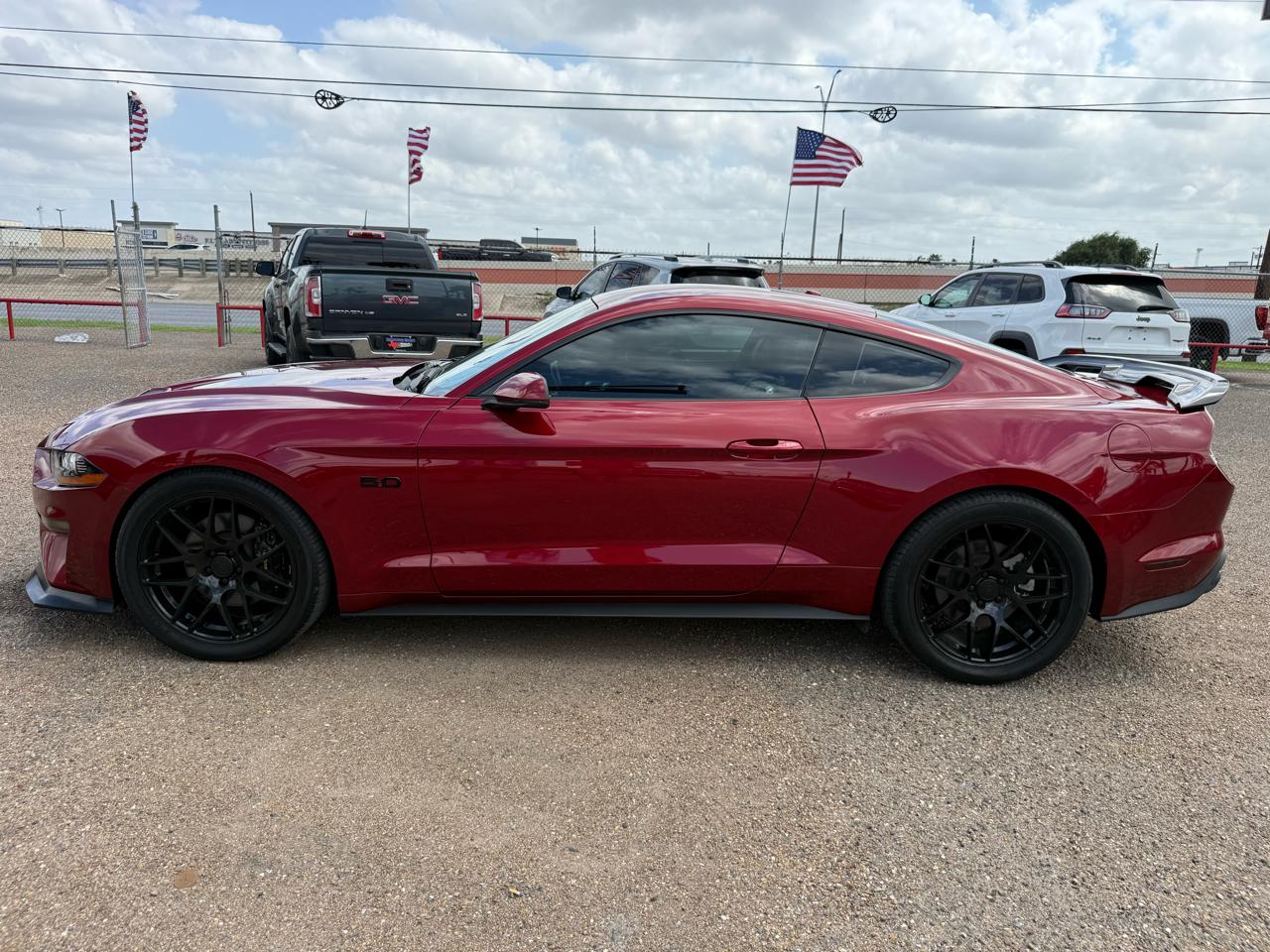 Ford Mustang GT Premium Coupe 2018