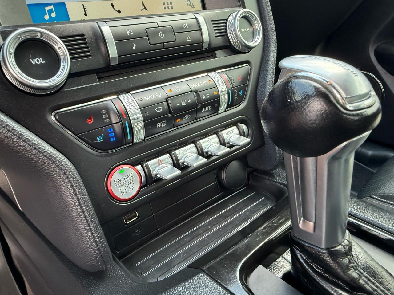 Ford Mustang GT Premium Coupe 2018